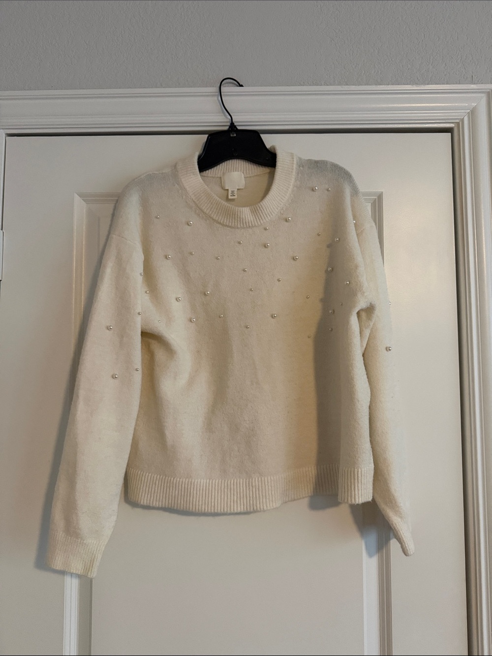 H&M Cream Pearl-Embellished Crewneck Sweater Size Small